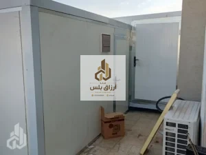 غرفة ساندوتش بانل منفّذة على سطح مبنى